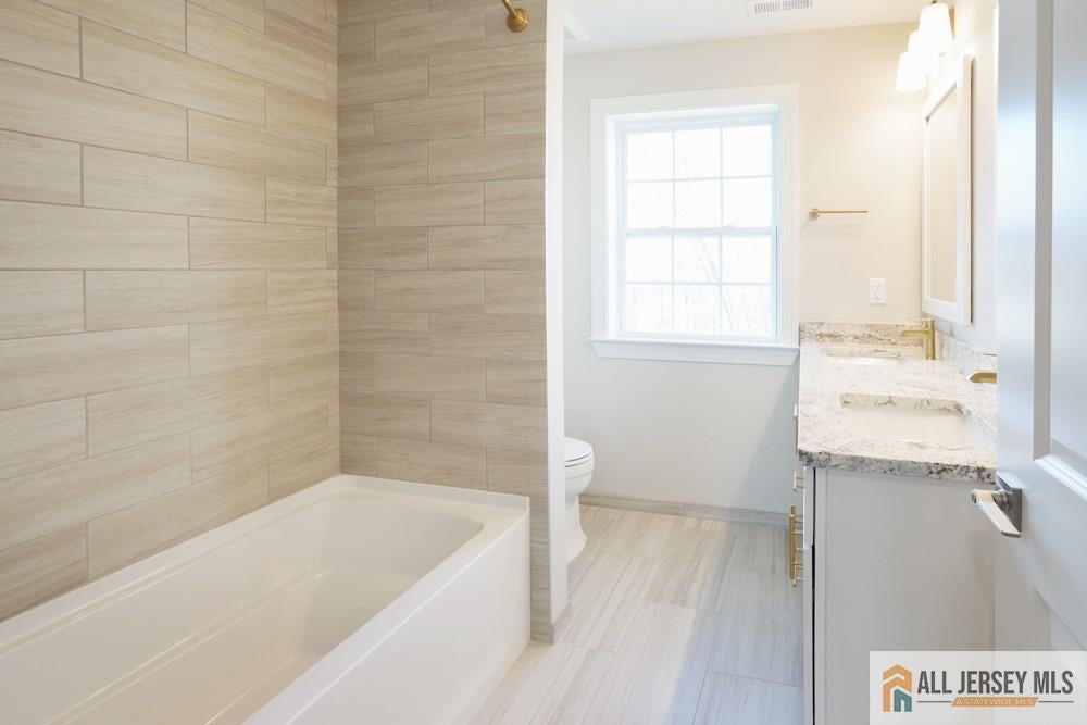 North Brunswick, New Jersey, 08850, United States, 5 Bedrooms Bedrooms, ,4 BathroomsBathrooms,Residential,Active,2036338