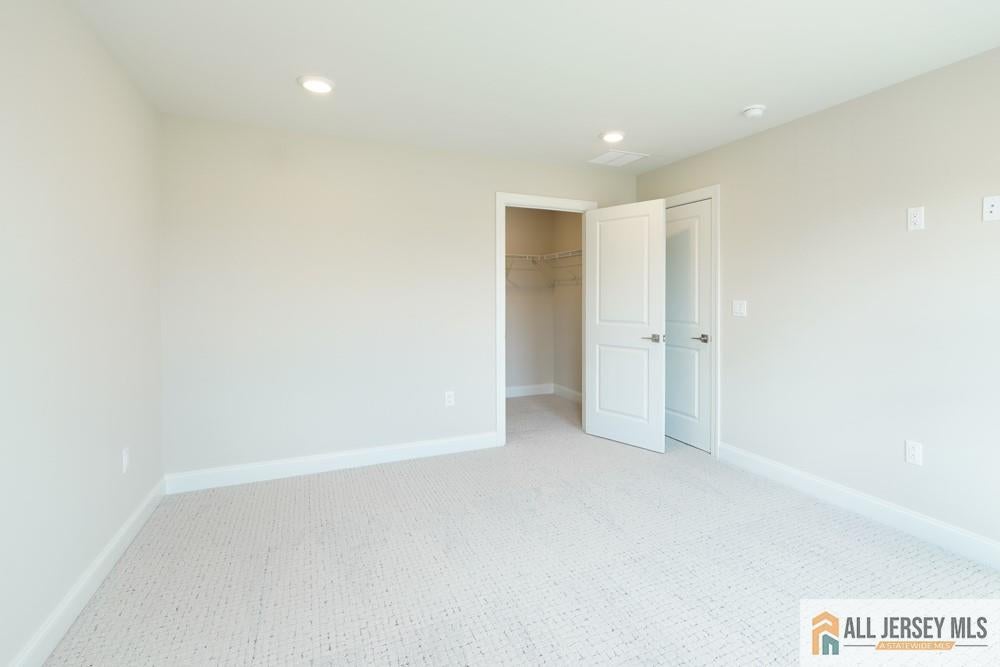 North Brunswick, New Jersey, 08850, United States, 5 Bedrooms Bedrooms, ,4 BathroomsBathrooms,Residential,Active,2036338