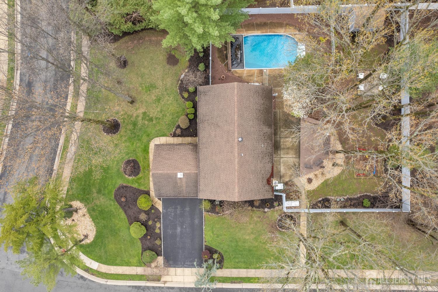 2 Pine Ridge Drive Drive, Edison, New Jersey image 39