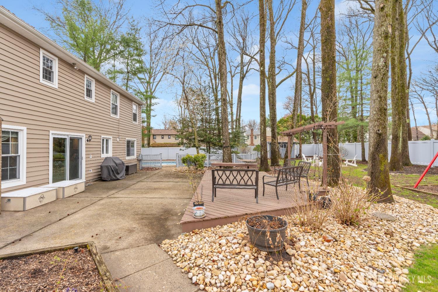 2 Pine Ridge Drive Drive, Edison, New Jersey image 37