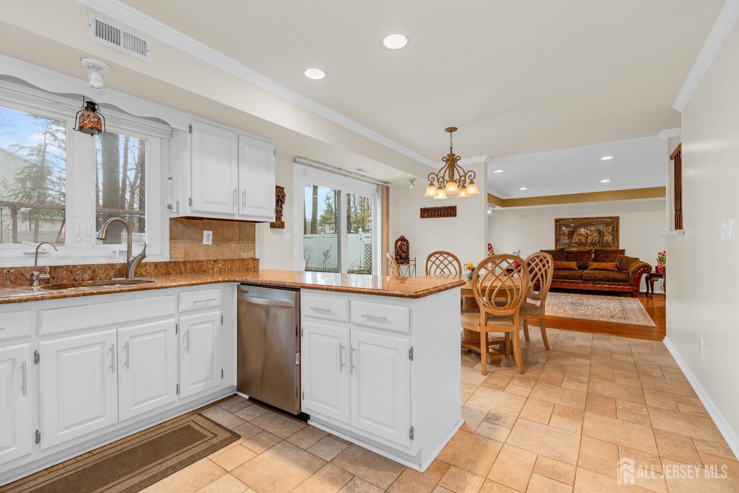 2 Pine Ridge Drive Drive, Edison, New Jersey image 15