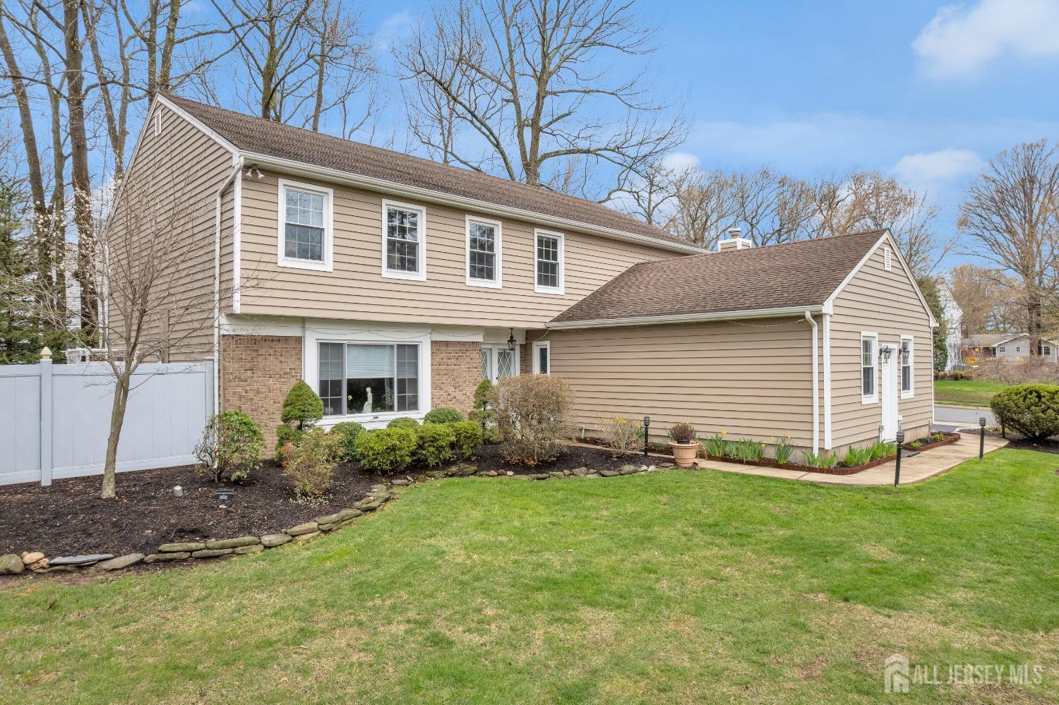 2 Pine Ridge Drive Drive, Edison, New Jersey image 2