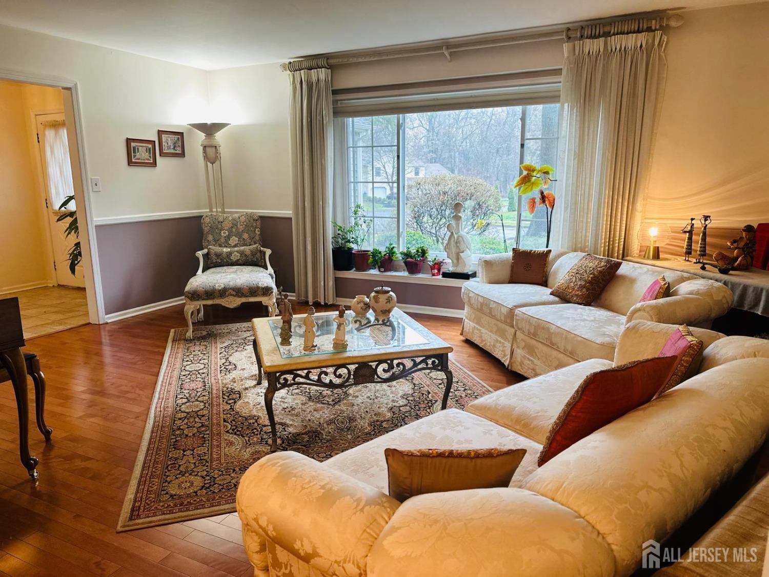 2 Pine Ridge Drive Drive, Edison, New Jersey image 7