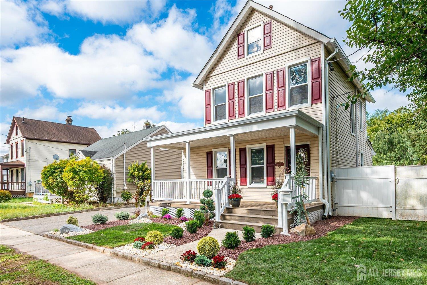 8 Fox Road
