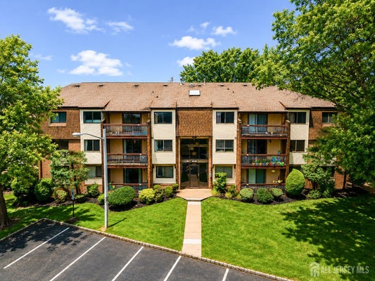 201 EDISON GLEN TER, EDISON, NJ 08837 - Image 820d8293dc4de633ad25fa613f5b8dee/2934265224