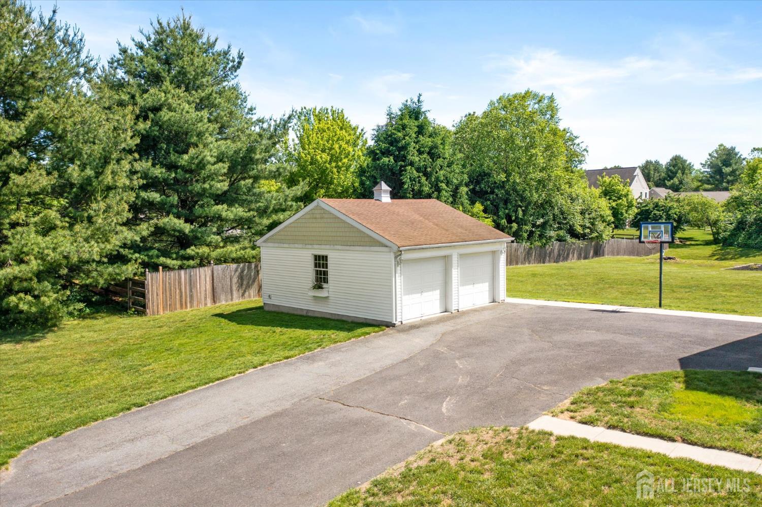 63 Iron Bridge Road, Hamilton, New Jersey image 48