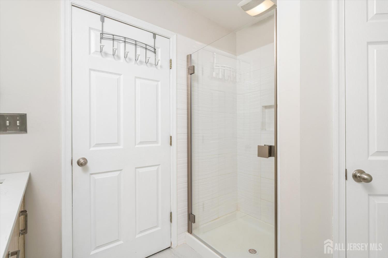 63 Iron Bridge Road, Hamilton, New Jersey image 25