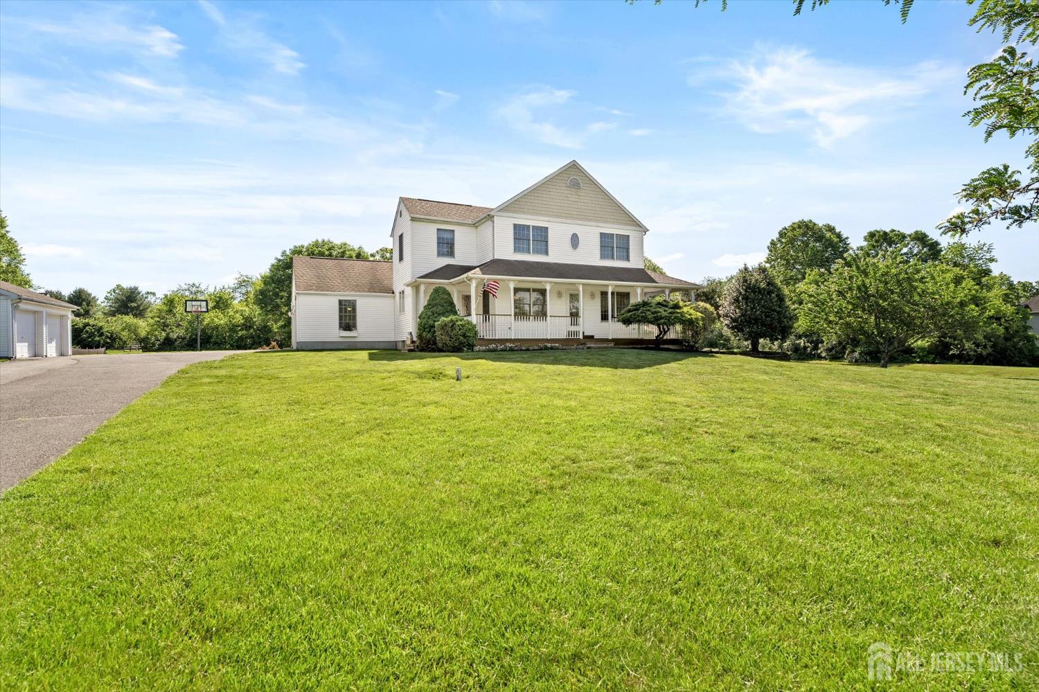63 Iron Bridge Road, Hamilton, New Jersey image 1