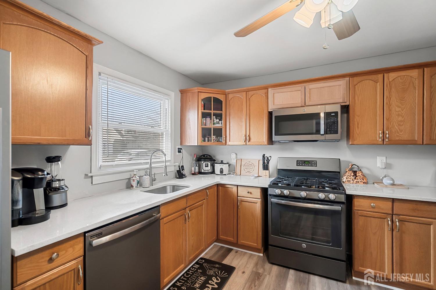 88 N Main Street, Iselin, New Jersey image 11