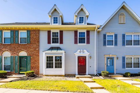 18 Albury Way, North Brunswick, NJ 08902 - MLS#: 2510547R