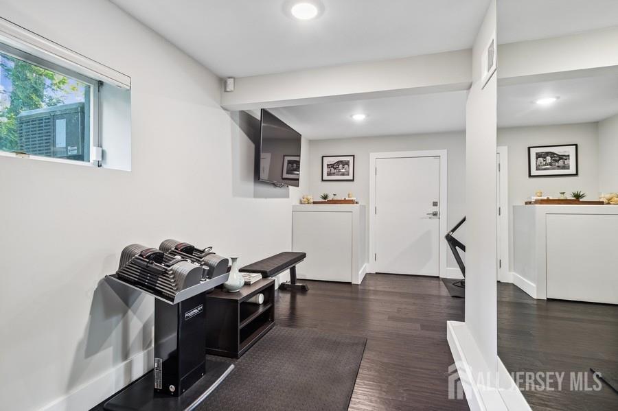 29 Oak Grove Lane, Edison, New Jersey image 27