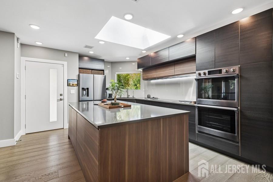 29 Oak Grove Lane, Edison, New Jersey image 6