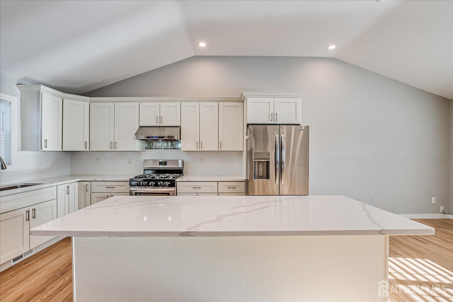 10 Winslow Road, Edison, New Jersey image 22