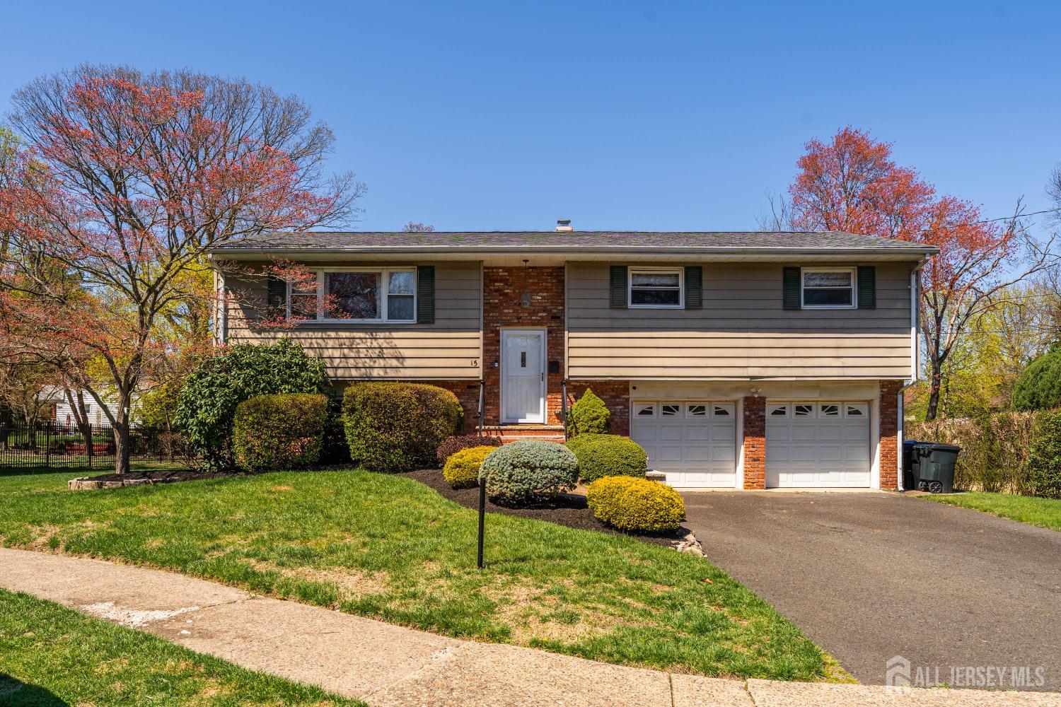 15 Nottingham Drive, East Brunswick, New Jersey image 1