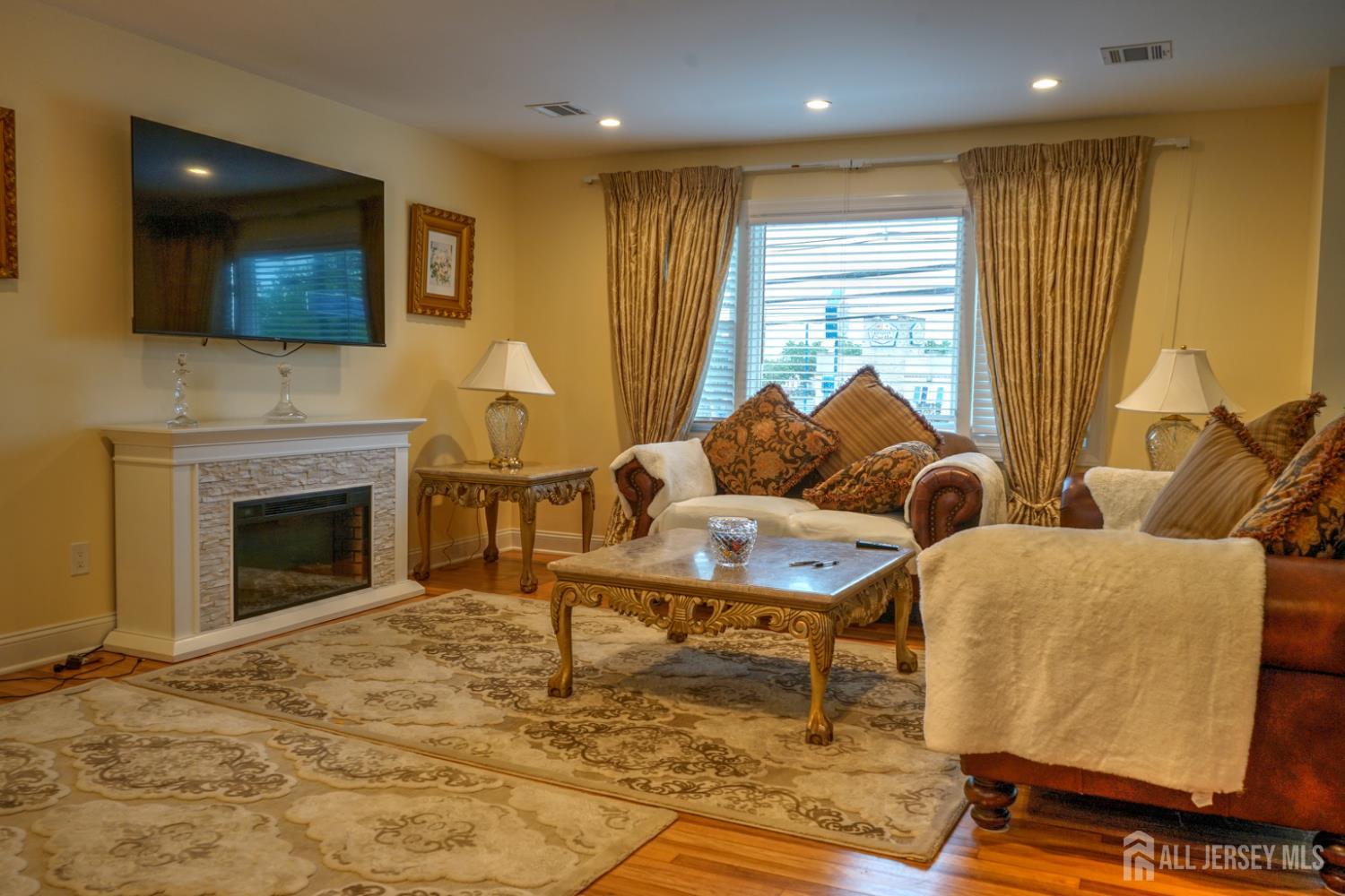 1084 Stelton Road, Piscataway, New Jersey image 3