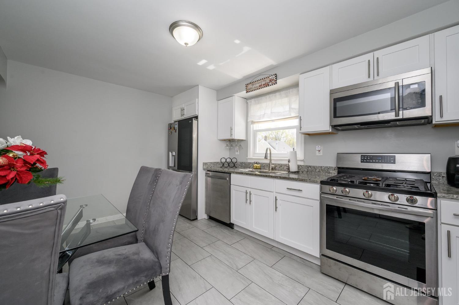724 E 2nd Avenue, Roselle, New Jersey image 9