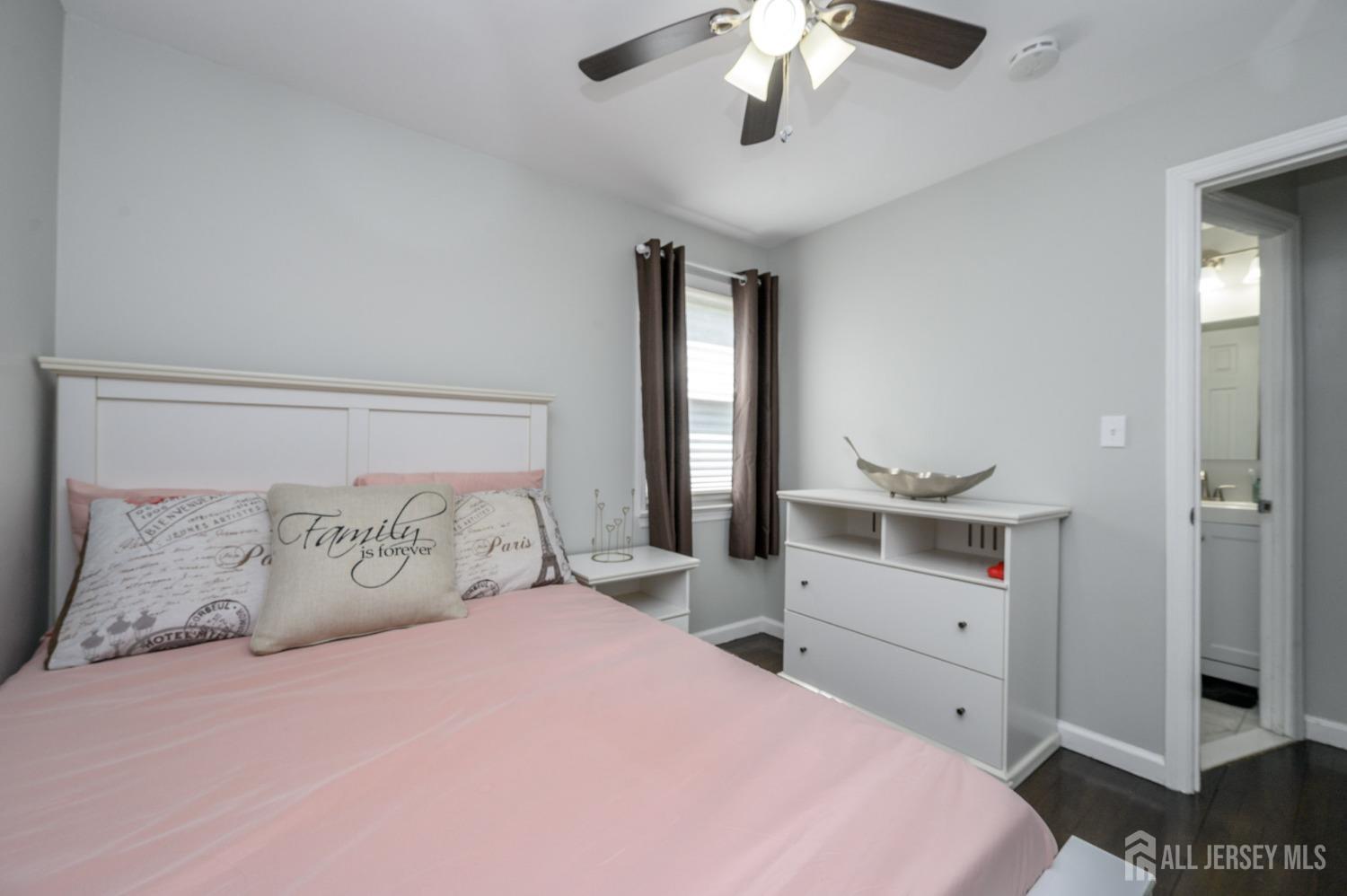 724 E 2nd Avenue, Roselle, New Jersey image 16