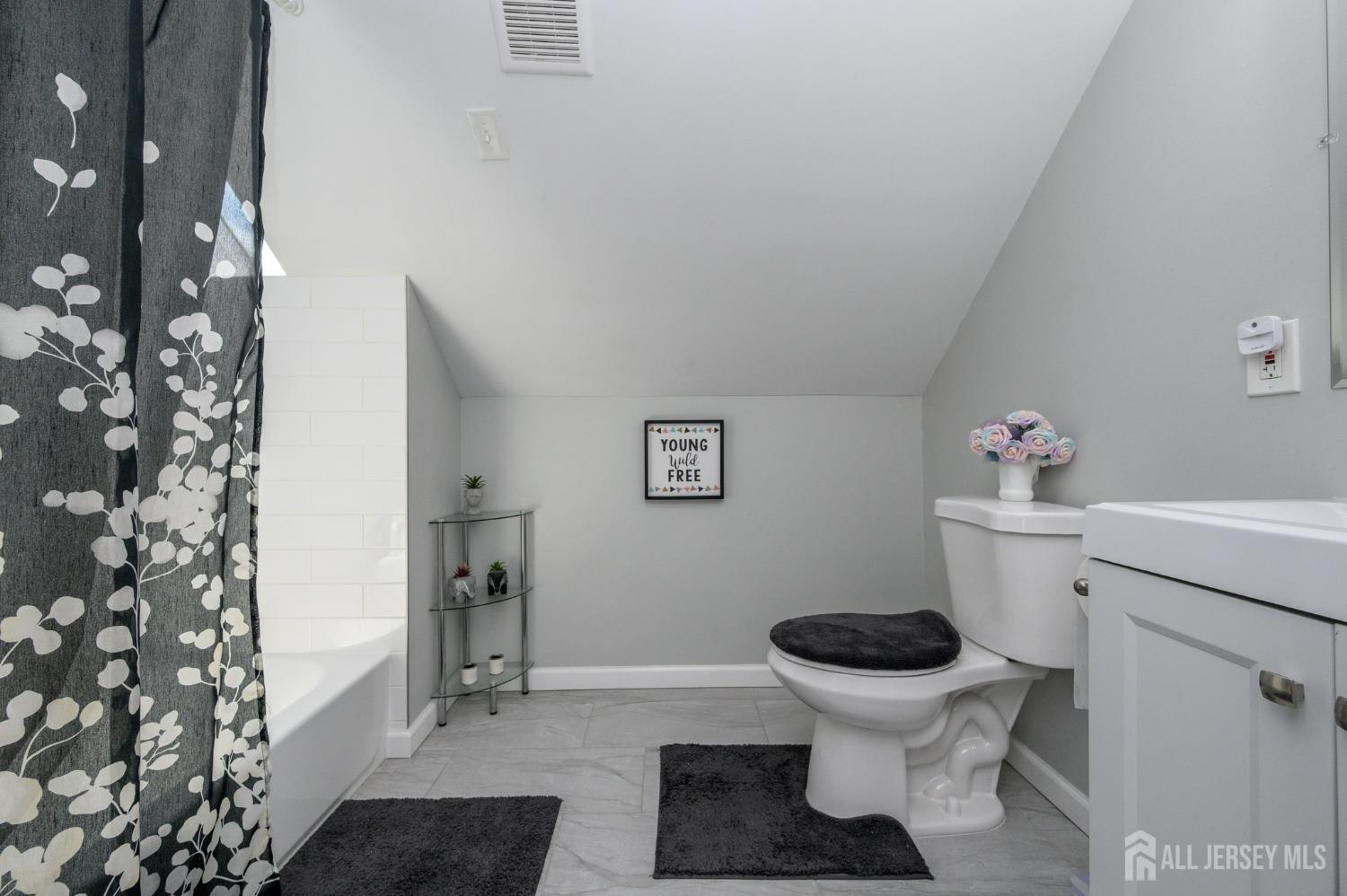 724 E 2nd Avenue, Roselle, New Jersey image 23