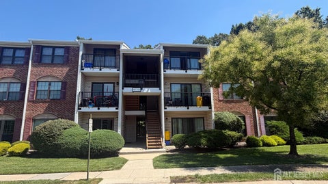 Condo For Sale - 500 Danbury Lane<br/> East Brunswick, NJ 08816