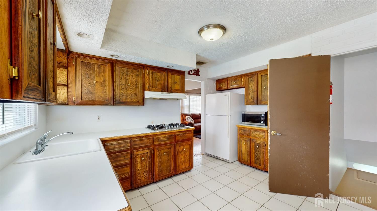 9 Gulfstream Boulevard, Old Bridge, New Jersey image 12