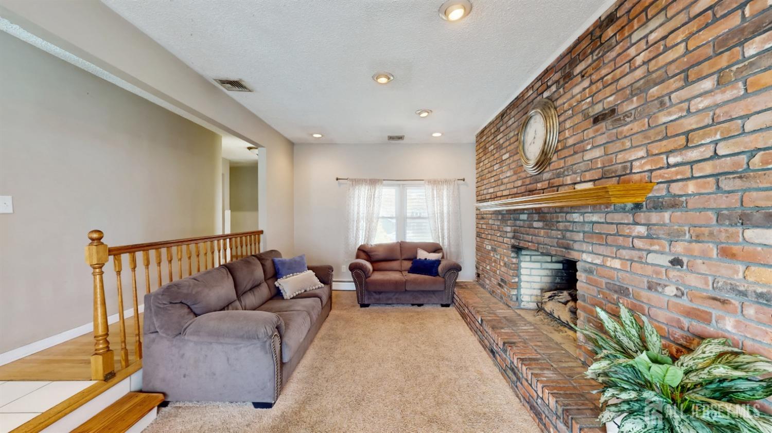 9 Gulfstream Boulevard, Old Bridge, New Jersey image 6