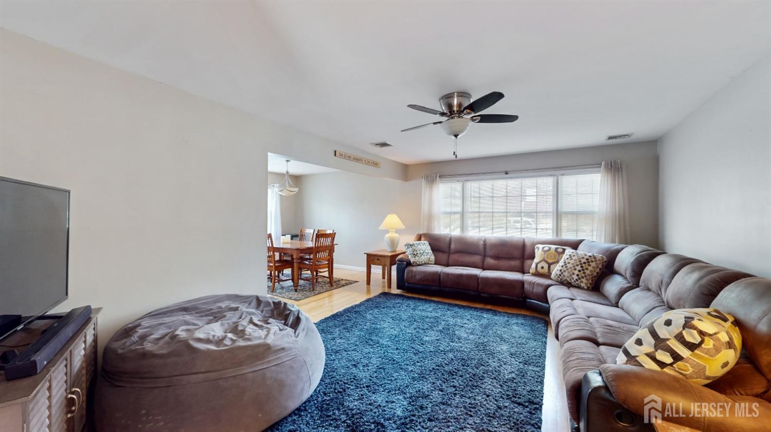 9 Gulfstream Boulevard, Old Bridge, New Jersey image 4