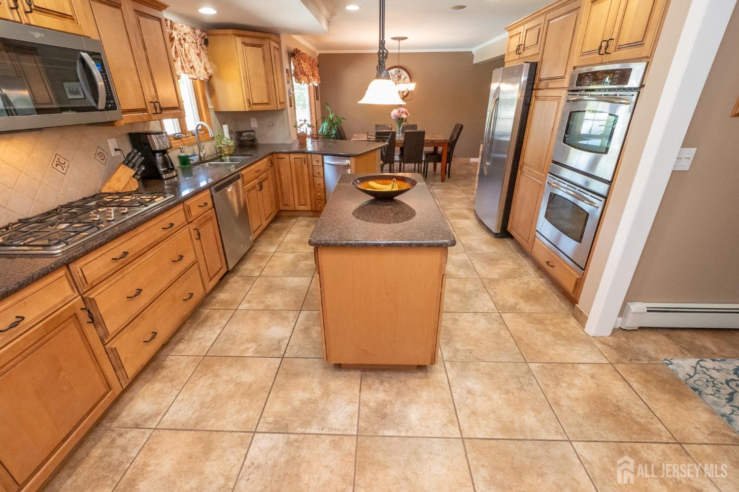 10 Weller Court, Milltown, New Jersey image 9