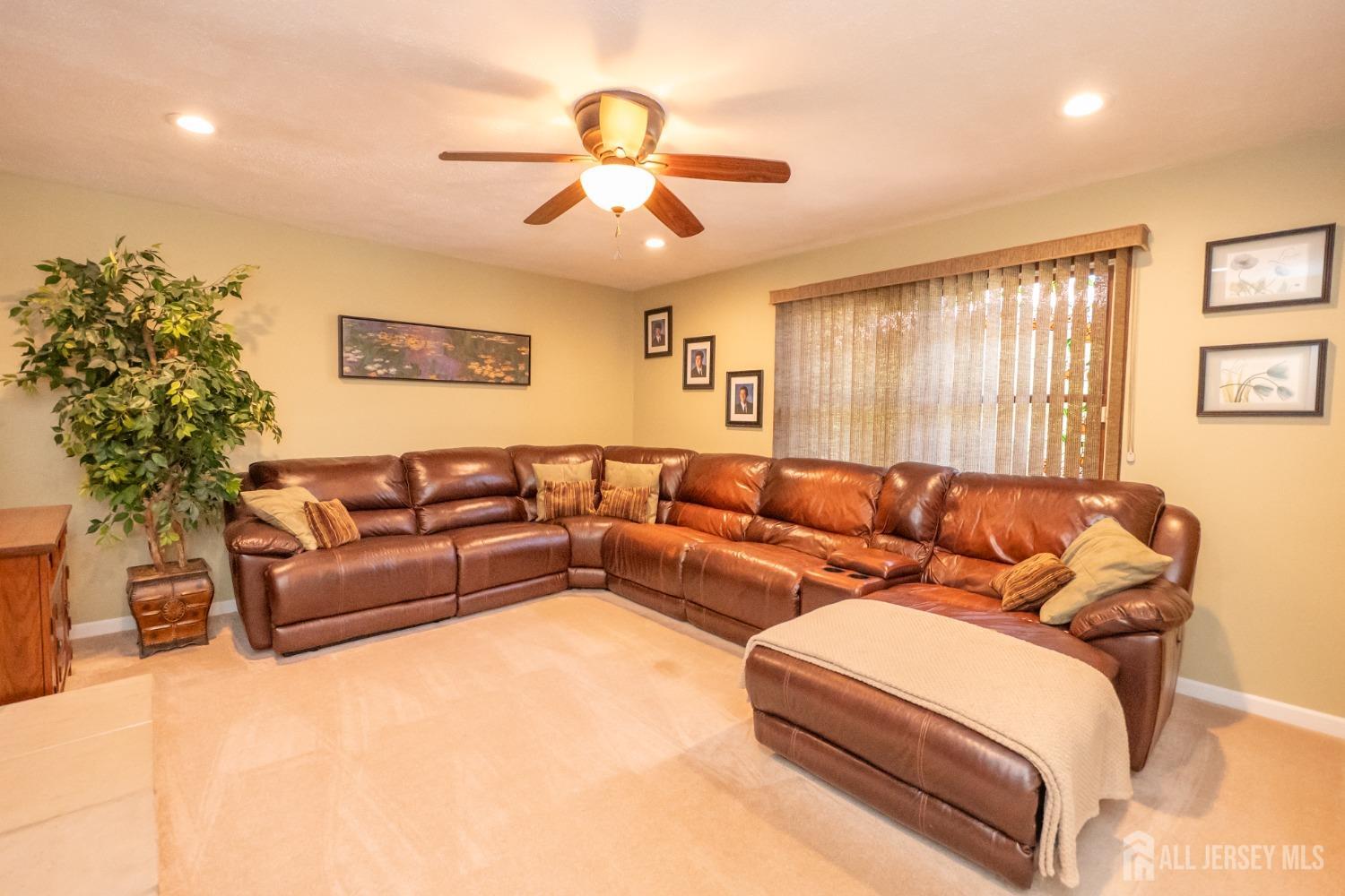 10 Weller Court, Milltown, New Jersey image 13