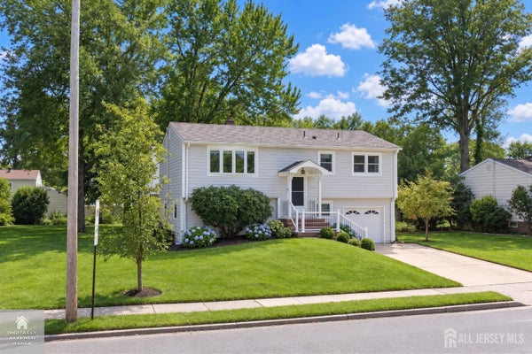 389 DURHAM AVE, EDISON, NJ 08817 - Image 846e9dd09f176eadbfcfc8da01bd98b4/3077775452