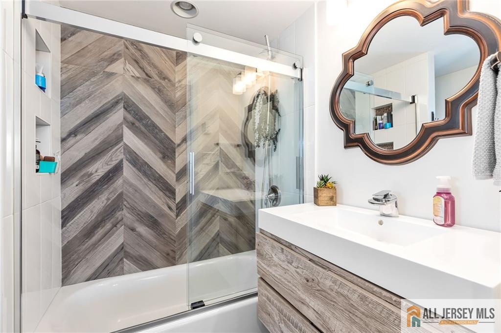 317 Pine Avenue, Garwood, New Jersey image 16