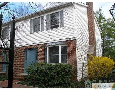 Townhouse For Rent - 0-239D Amboy Avenue #239D<br/> Metuchen, NJ 08840