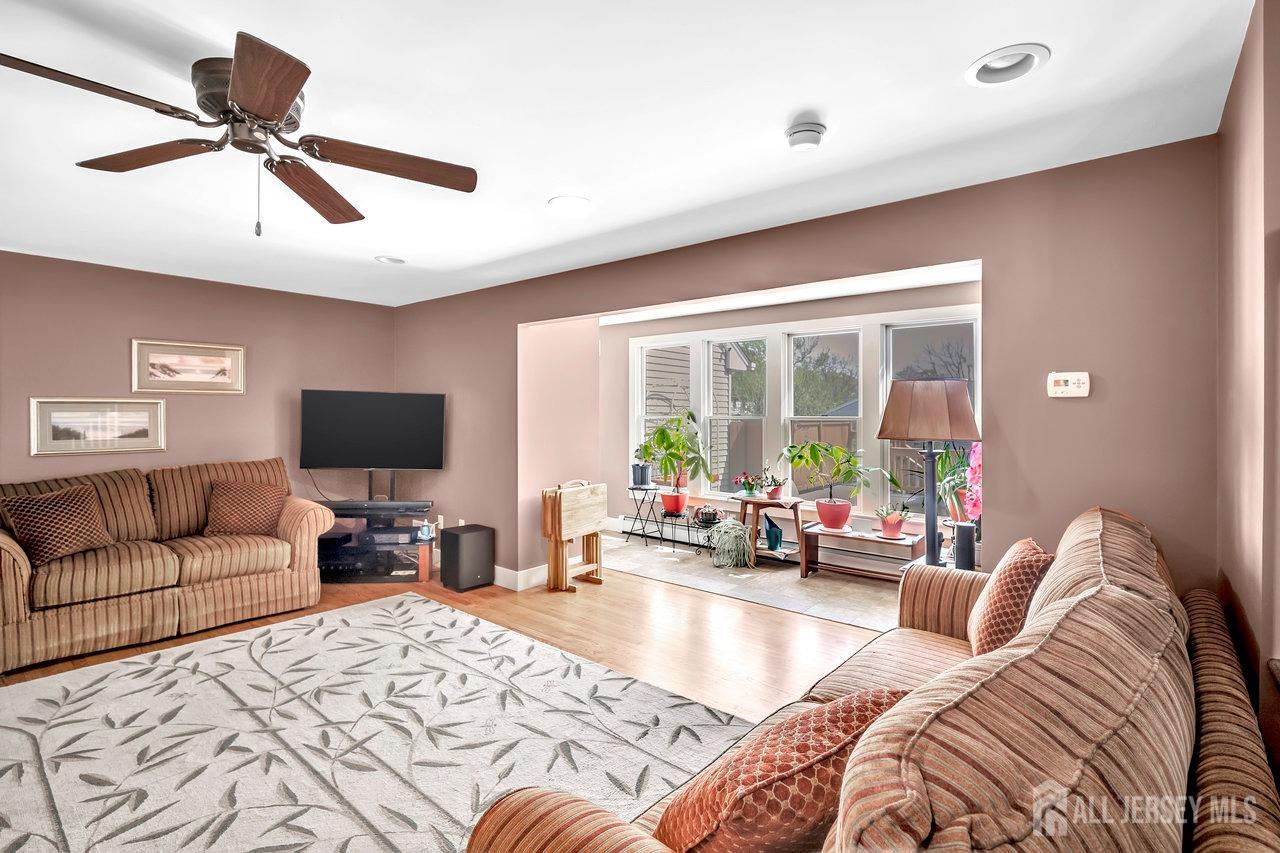 15 Parker Street, East Brunswick, New Jersey image 19