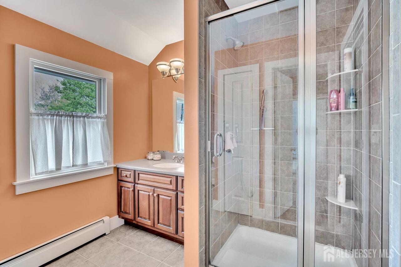 15 Parker Street, East Brunswick, New Jersey image 24