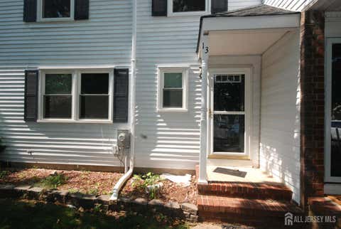 Homes For Rent - 13 Tiger Lilly Court<br/> Sayreville, NJ 08872