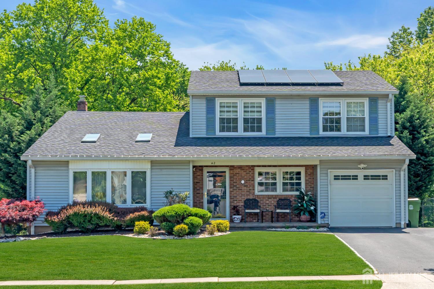 42 Ridge Road, Edison, New Jersey image 1