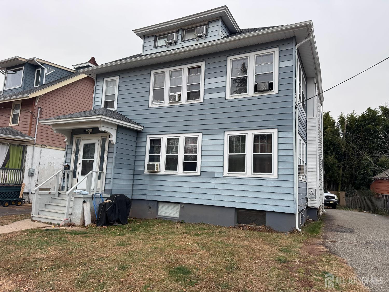 Photo 1 of 3 — 312 N 3rd Avenue, Highland Park, NJ 08904