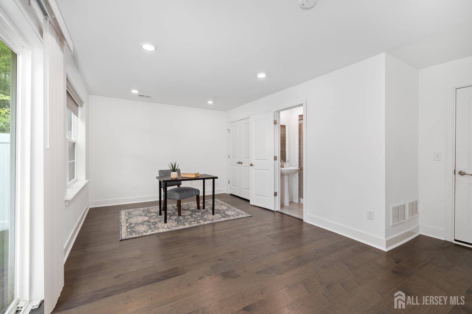 1617 Swales Court, Monroe Township, New Jersey image 38