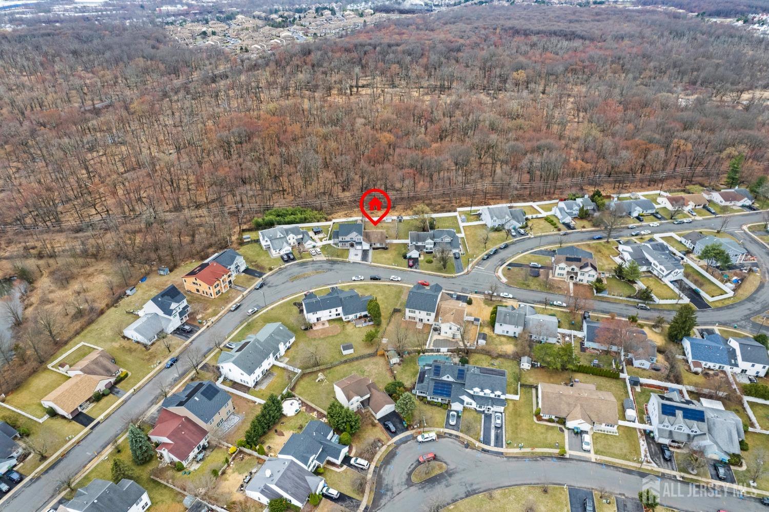 124 Woodbury Road, Edison, New Jersey image 33