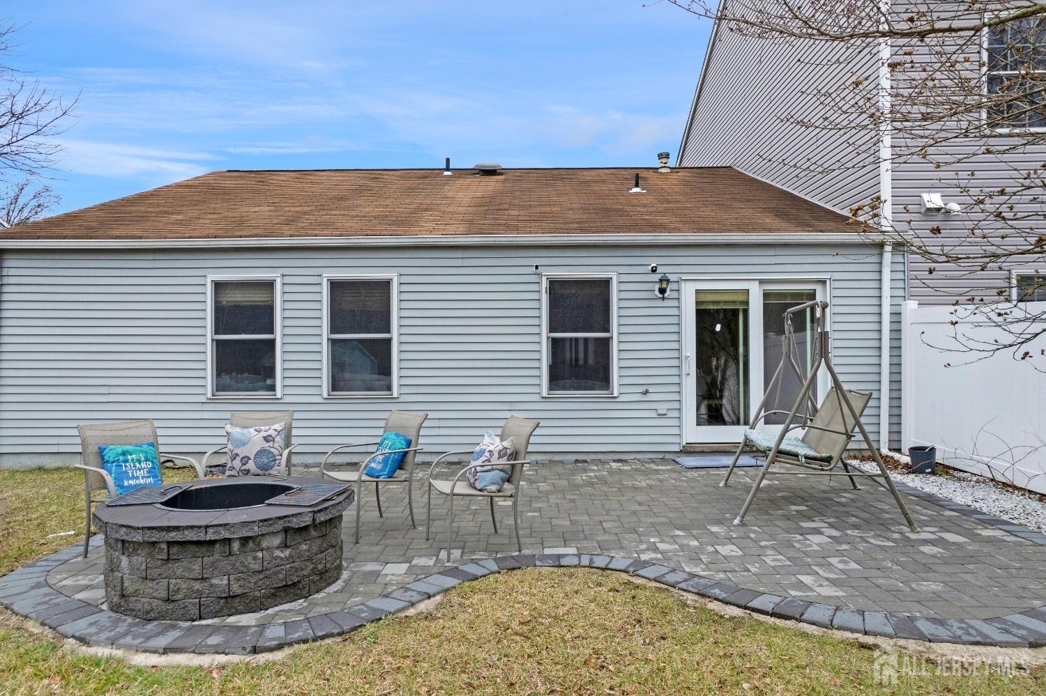 124 Woodbury Road, Edison, New Jersey image 30