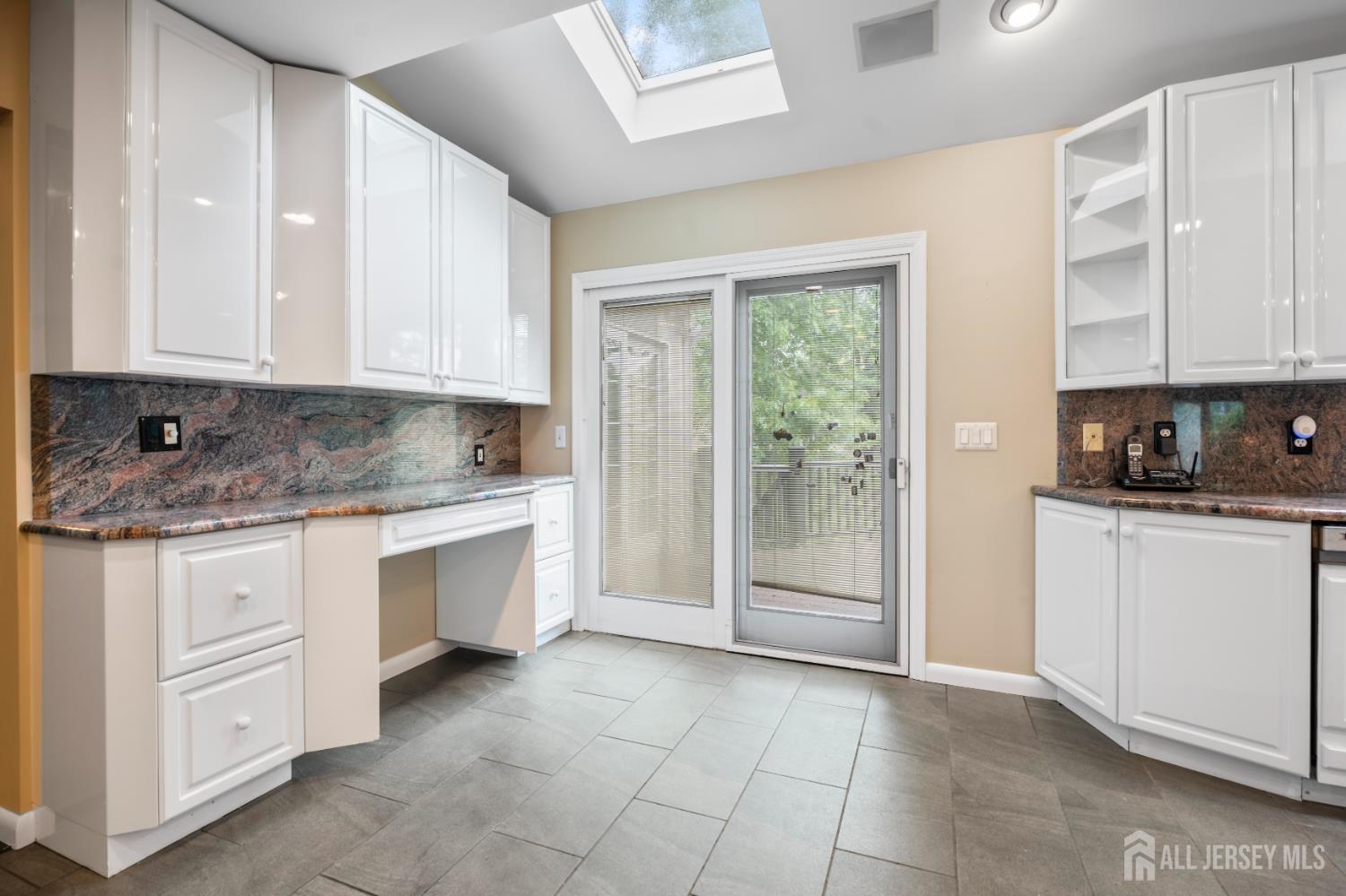 16 Darby Road, East Brunswick, New Jersey image 12