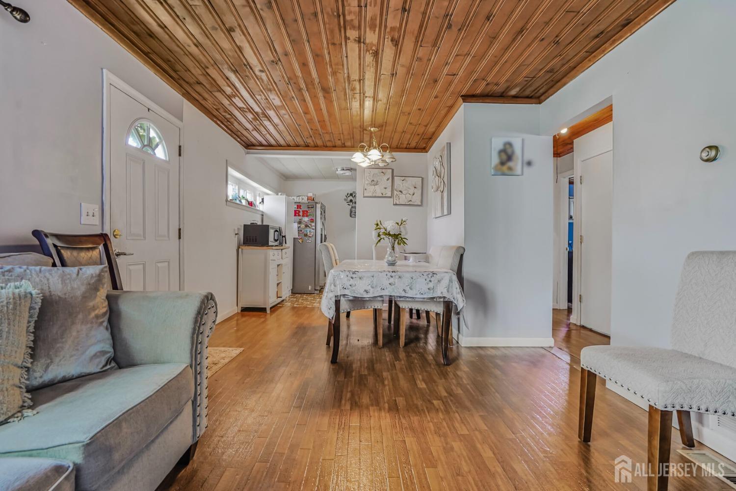 518 Boesel Avenue, Manville, New Jersey image 3