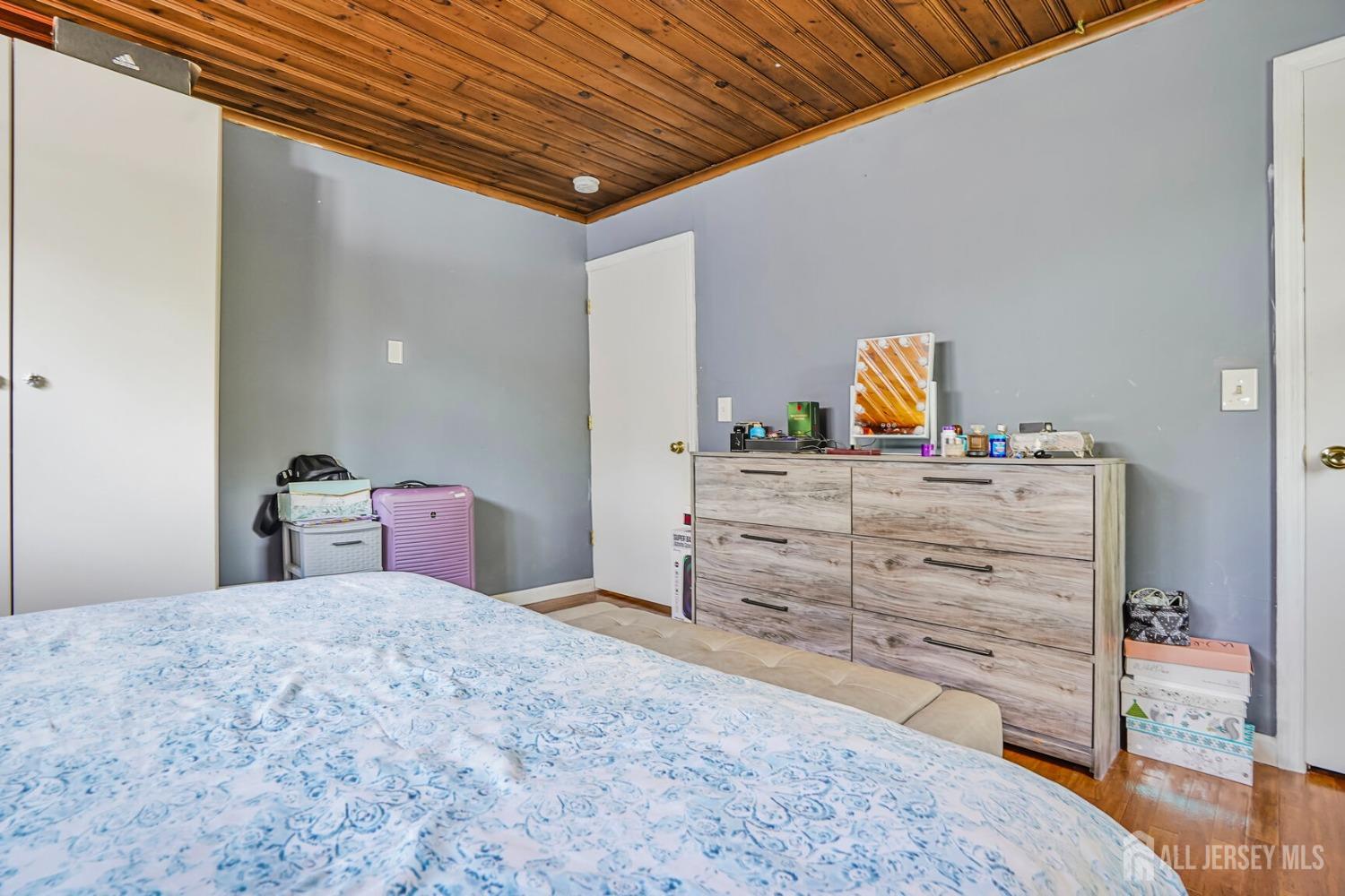 518 Boesel Avenue, Manville, New Jersey image 6