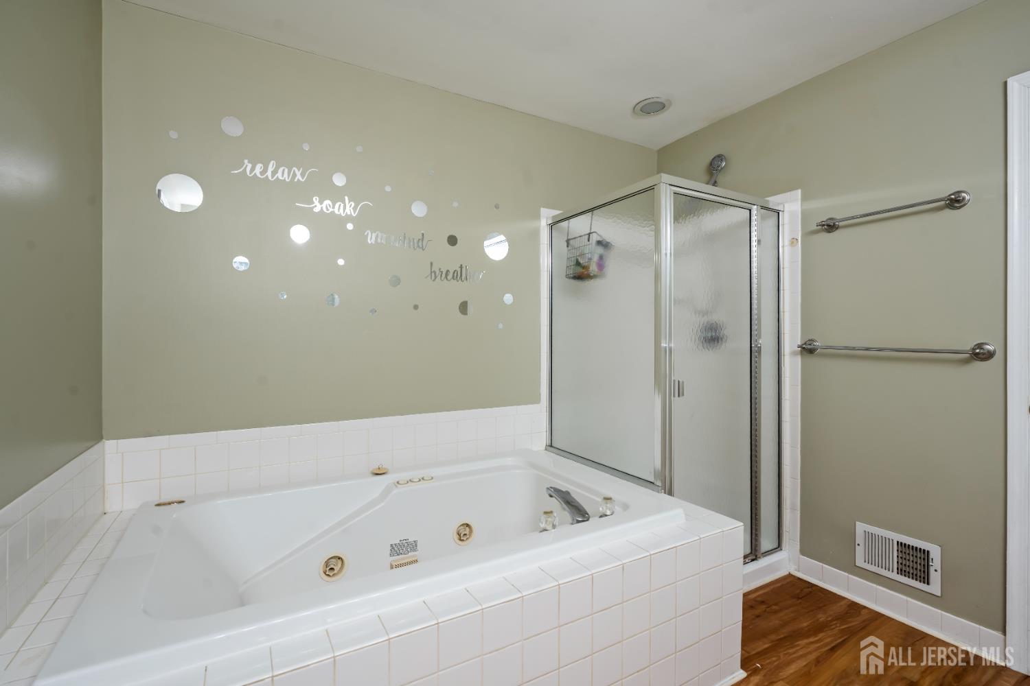 181 Windsong Circle, East Brunswick, New Jersey image 19