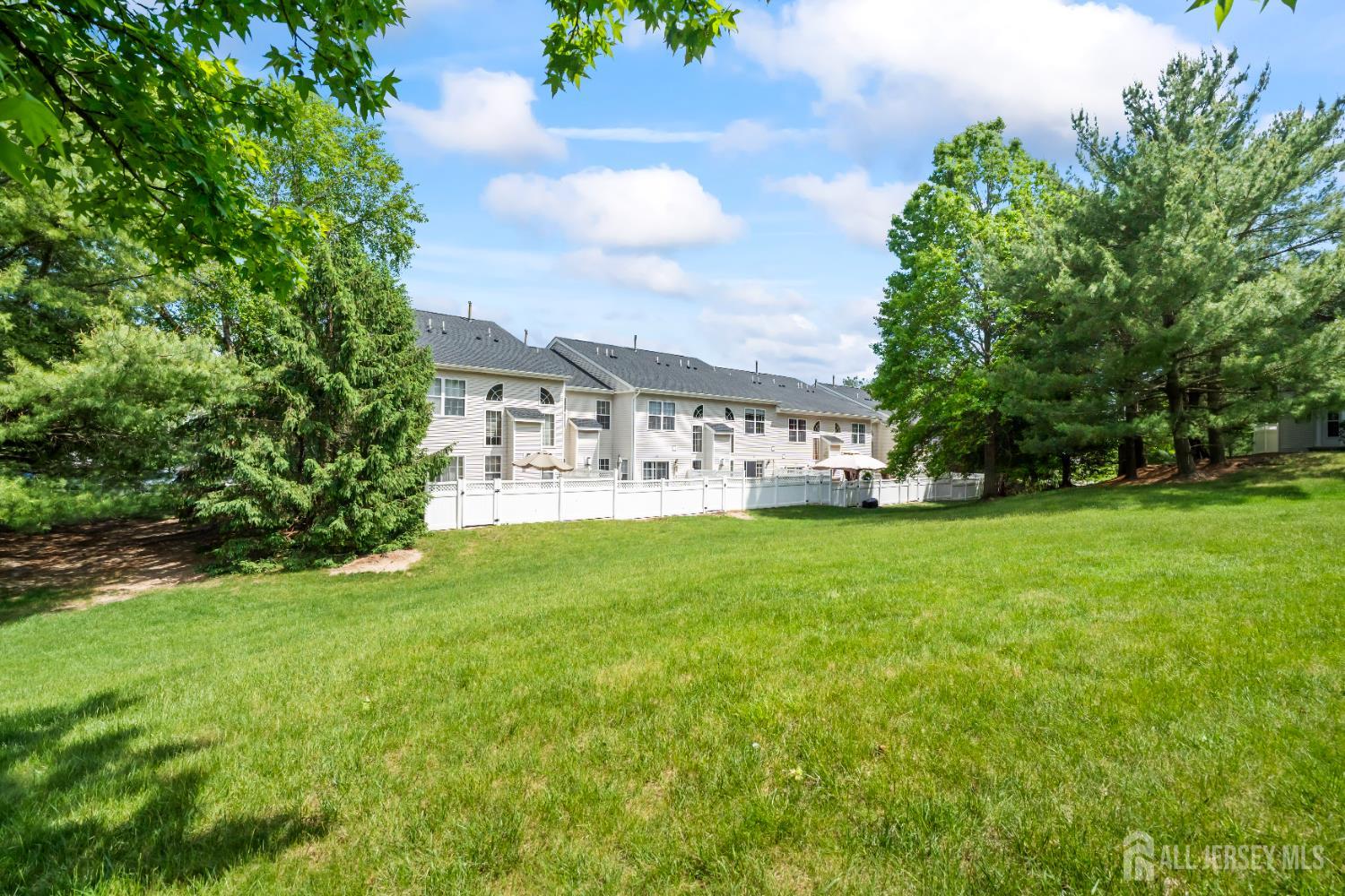 181 Windsong Circle, East Brunswick, New Jersey image 32