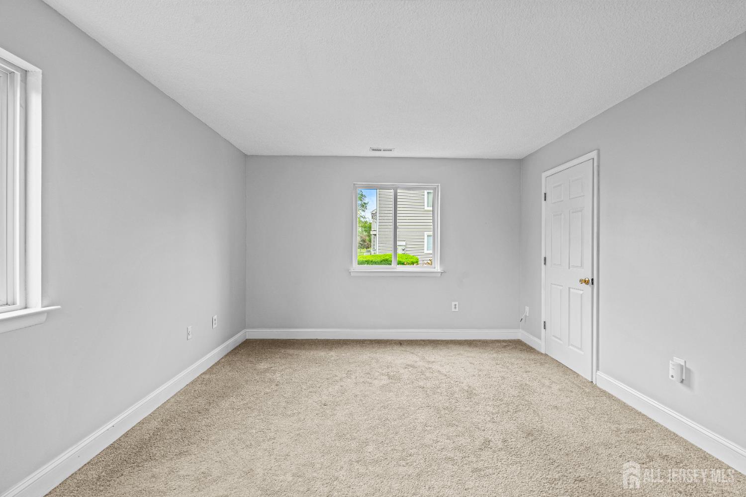 8113 Tamarron Drive, Plainsboro, New Jersey image 20