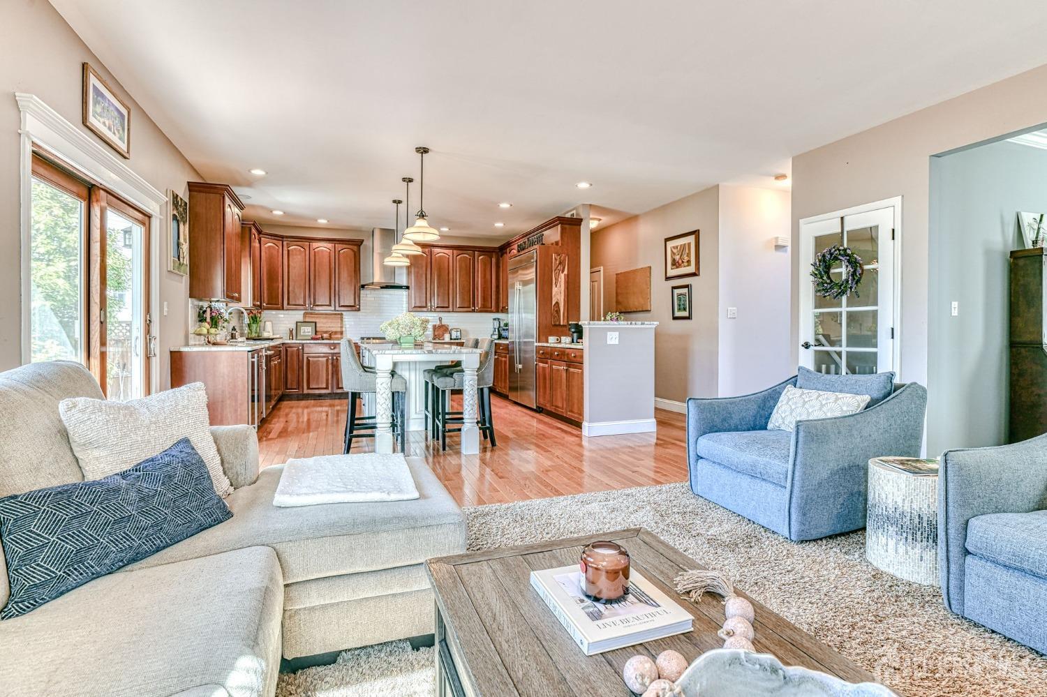 10 Graulich Drive, Milltown, New Jersey image 4