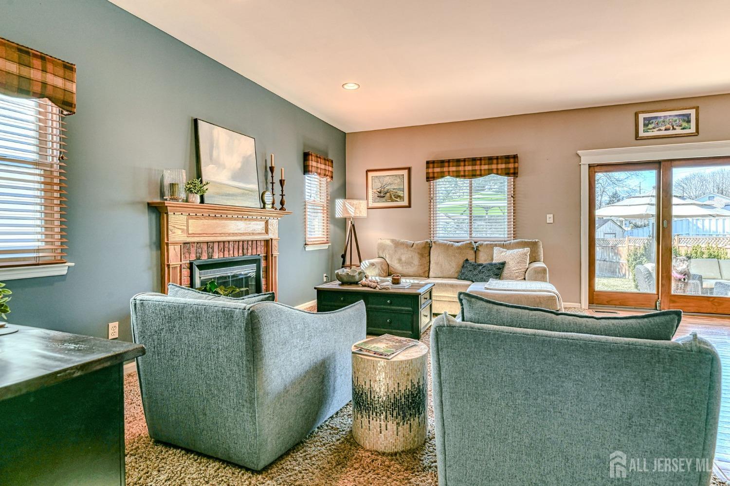 10 Graulich Drive, Milltown, New Jersey image 13