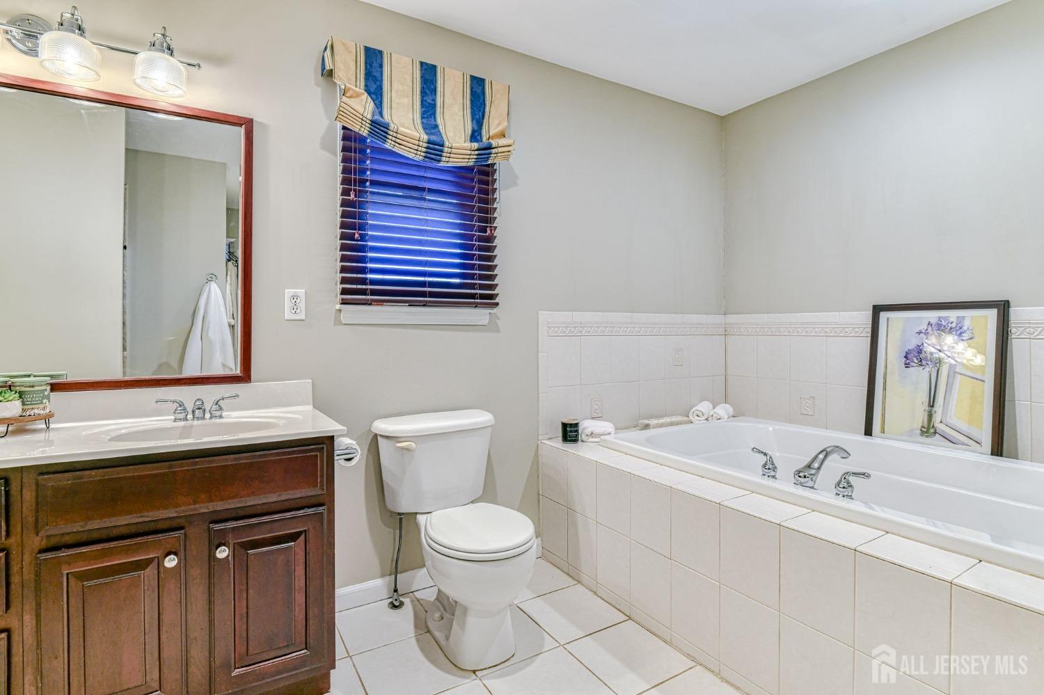 10 Graulich Drive, Milltown, New Jersey image 29