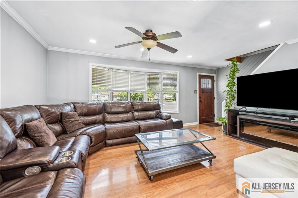 63 Tunison Road, New Brunswick, New Jersey image 8