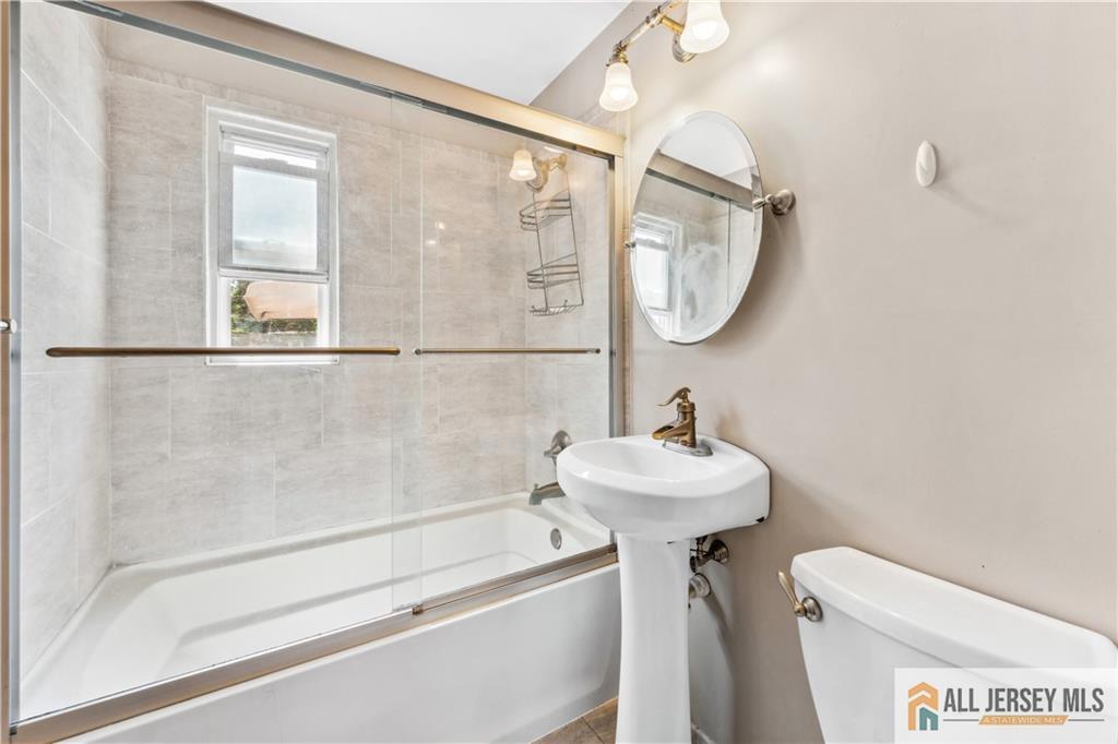 63 Tunison Road, New Brunswick, New Jersey image 15